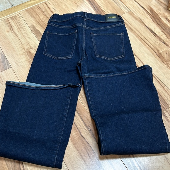 NWOT Express 70s Flare mid rise jeans dark blue - Picture 2 of 3